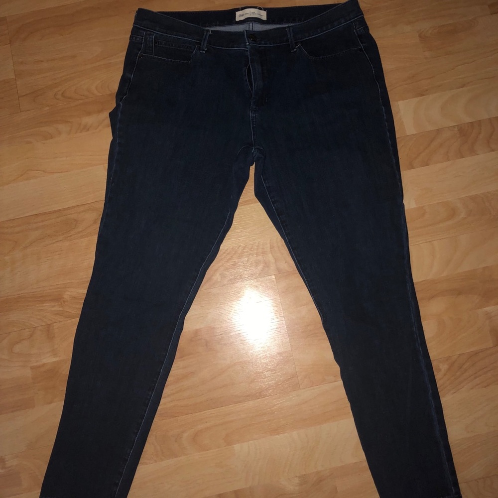 Gap Mid Rise True Skinny Jeans